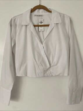 NWT Abercrombie & Fitch White Cropped Wrap Button-Down Shirt